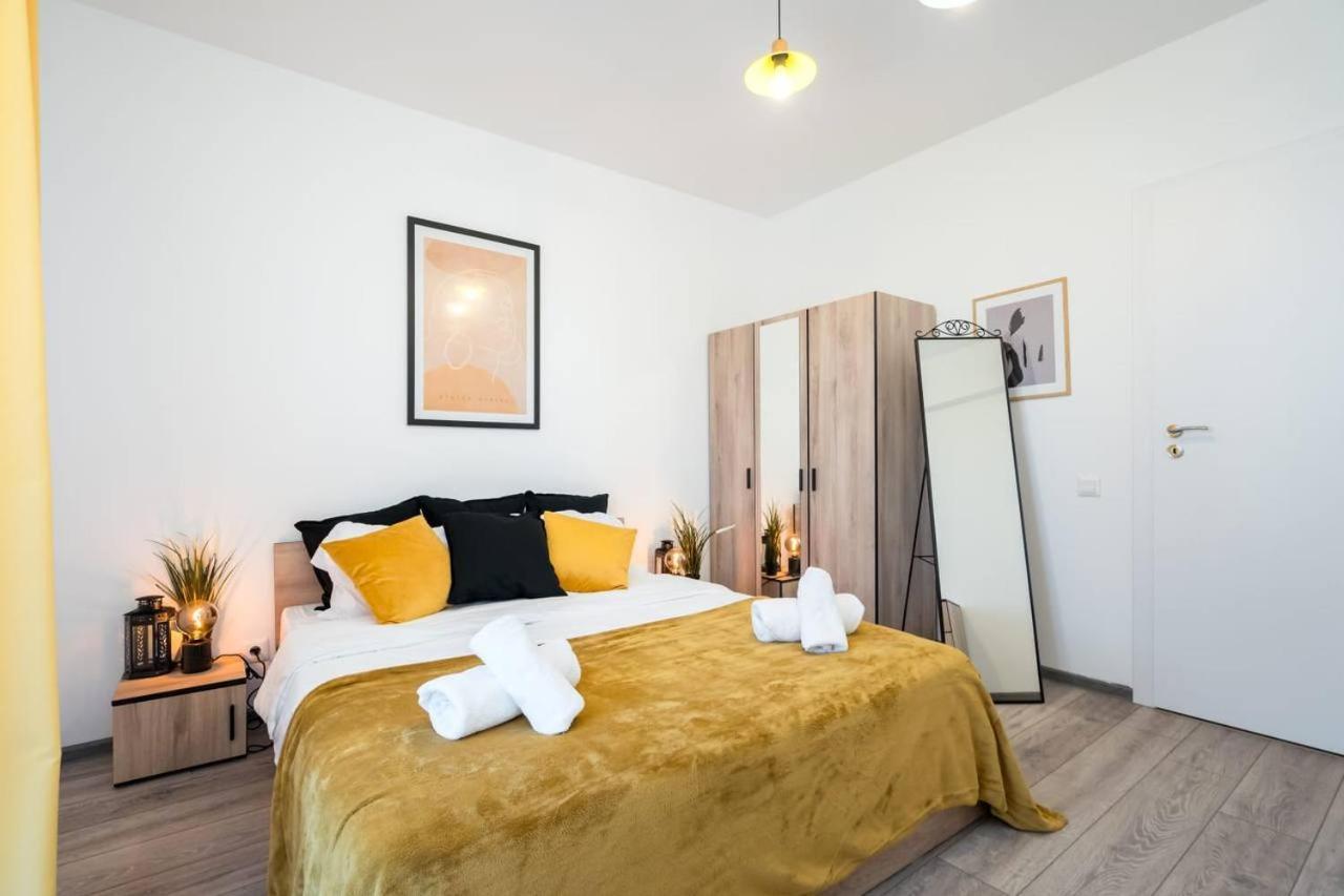 Carol New Building With Balcony Apartment Bucharest Exterior photo
